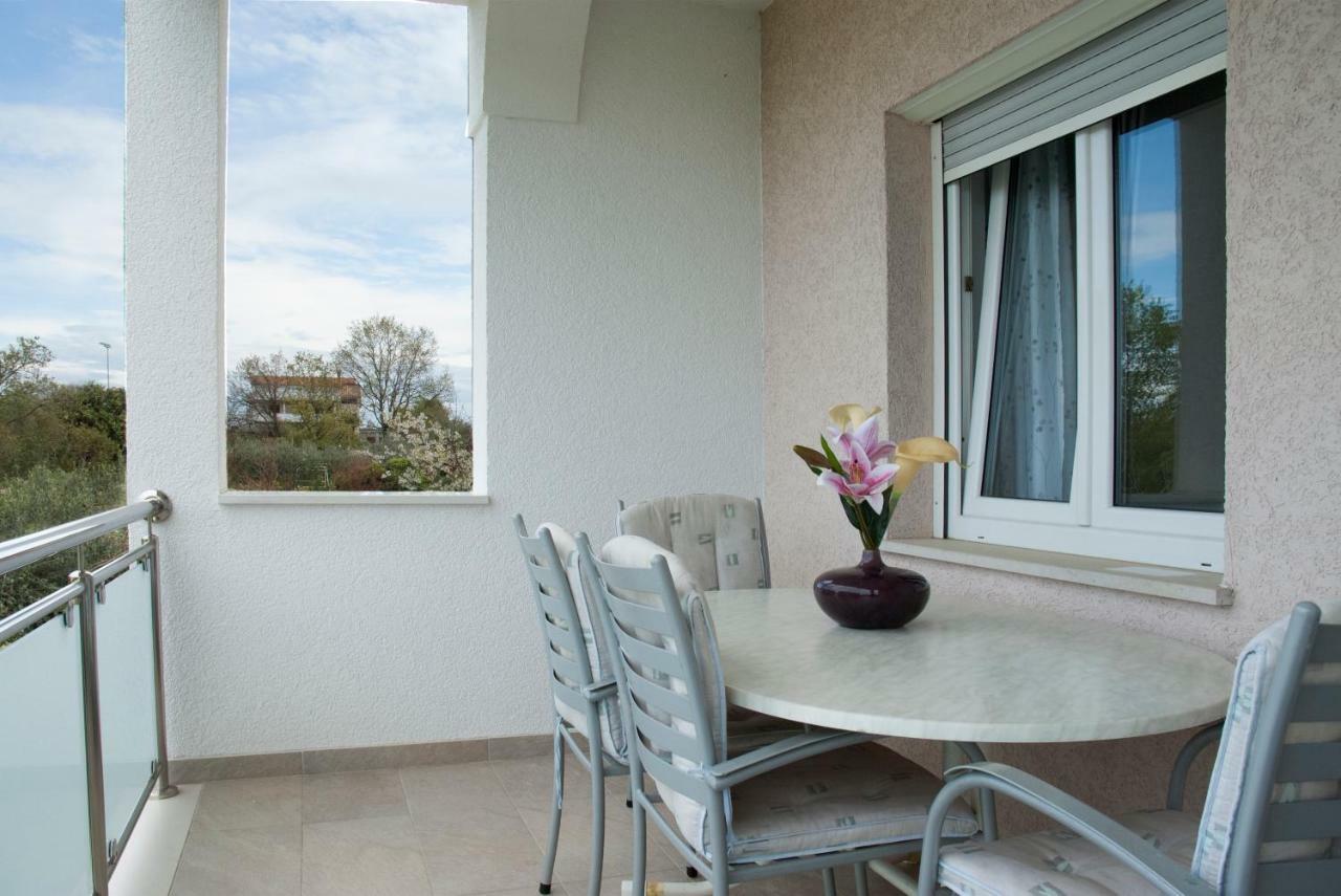 Apartments Lidija Matosevic Poreč Exteriör bild